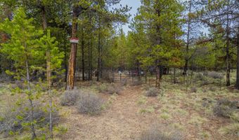 54970 Roundtree Ln, Bend, OR 97707