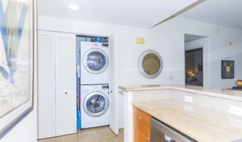 520 Lunalilo Home Rd 7211, Honolulu, HI 96825