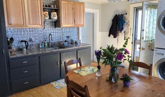 79 Park St, Burlington, VT 05401