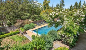 161 Sunnyview Dr, Ashland, OR 97520