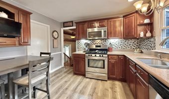 511 Delaware Ave, Absecon, NJ 08201