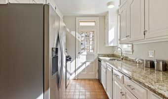 5013 WORTHINGTON Dr, Bethesda, MD 20816