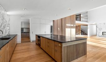 16 Arbor Path, Amagansett, NY 11930