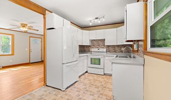 9 Pine Acres Rd, Allenstown, NH 03275