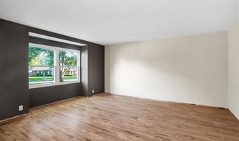 15583 Clayton Rd, Ballwin, MO 63011