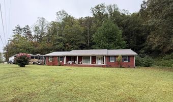380 Daniels Crk, Banner, KY 41603