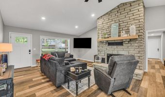13 Privateer Dr, Afton, OK 74331