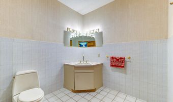 9 University Pl, Amsterdam, NY 12010