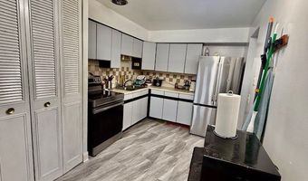 2443 E Brandenberry Ct 2A, Arlington Heights, IL 60004