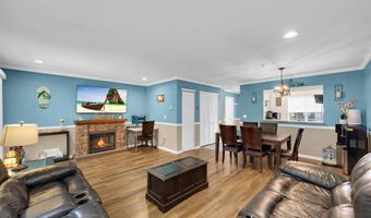 5 Shearwater Holw 5, Bayville, NJ 08721