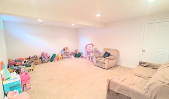 60 LAMP POST Dr, Barnegat, NJ 08005