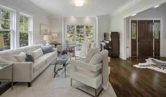 22 Gardiner St, Darien, CT 06820