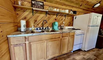 411 Alum Cave Rd, Annville, KY 40402