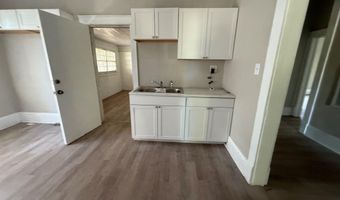 313 W Main St, Aulander, NC 27805