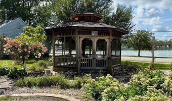 146 Washington Ave, Alden, MN 56009