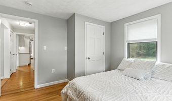 41 Tercentennial Dr, Billerica, MA 01821