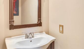 21102 RAINTREE Ct, Ashburn, VA 20147