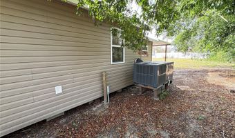 620 OAK St, Auburndale, FL 33823