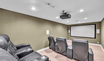 880 Shadow Creek Trl, Amherst, OH 44001