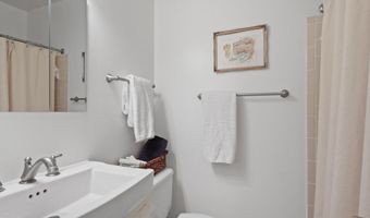 811 GIBBON St, Alexandria, VA 22314