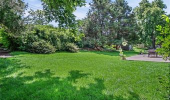 108 Westside Dr, Atchison, KS 66002