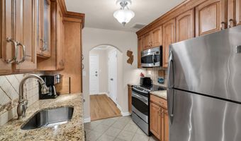 210 5th Ave 27, Belmar, NJ 07719