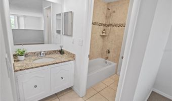 500 ORANGE Dr 10, Altamonte Springs, FL 32701