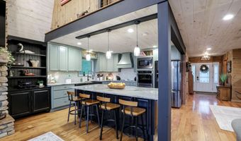 17 Point Ln, Arcadia, IN 46030