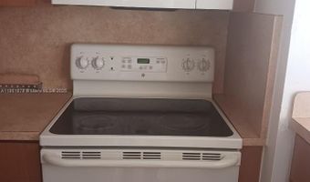 8821 W Flagler St 306, Miami, FL 33174