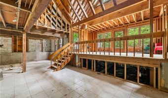 243 Glen Rock Rd, Exeter, RI 02892