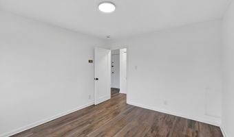 4570 MACARTHUR Blvd NW 208, Washington, DC 20007