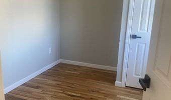 646 Hallett St, Bridgeport, CT 06608