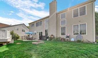 2316 Loop Rd, Algonquin, IL 60102