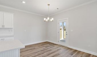 712 ASHETON Dr, Auburn, AL 36801