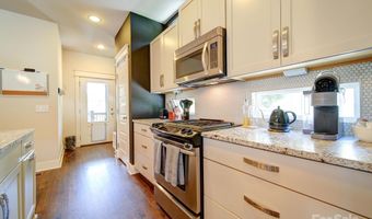 1421 Lyon Ct, Charlotte, NC 28205