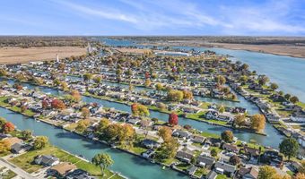 7284 Cardinal, Algonac, MI 48001