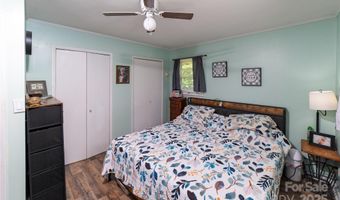 86 Pine Grove Dr, Andrews, NC 28901
