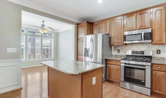 8482 HALLIE ROSE St, Alexandria, VA 22309