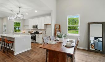 5086 Garden Grove Ln, Delhi, OH 45238
