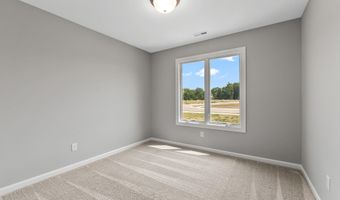 1700 Badger Ln, Auburn, IN 46706
