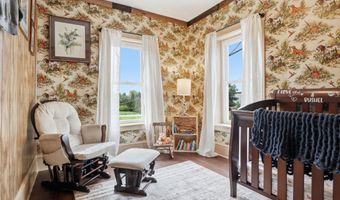 103 W KING St, Abbottstown, PA 17301