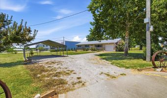 1225 E Church St, Aurora, MO 65605