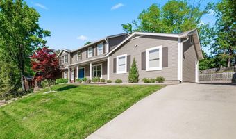 180 Spring Oaks Dr, Ballwin, MO 63011