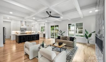 910 Everett Pl, Charlotte, NC 28205