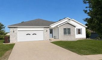 208 Broadmore Cir, Angola, IN 46703