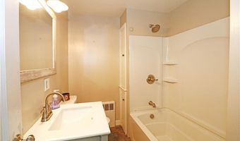 23 Sherman Ln, Middletown, RI 02842