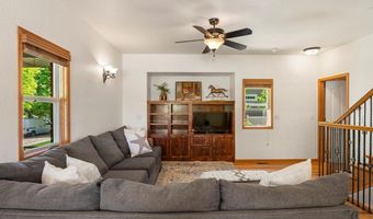 101 SE 2nd St, Berthoud, CO 80513