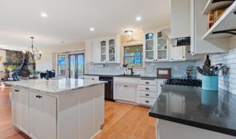 17962 Coyote Ln, Anderson, CA 96007