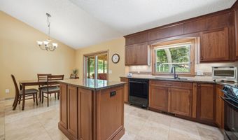 12568 Everest Ct E, Apple Valley, MN 55124