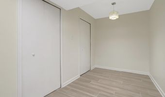 4112 CENTURY Ct, Alexandria, VA 22312